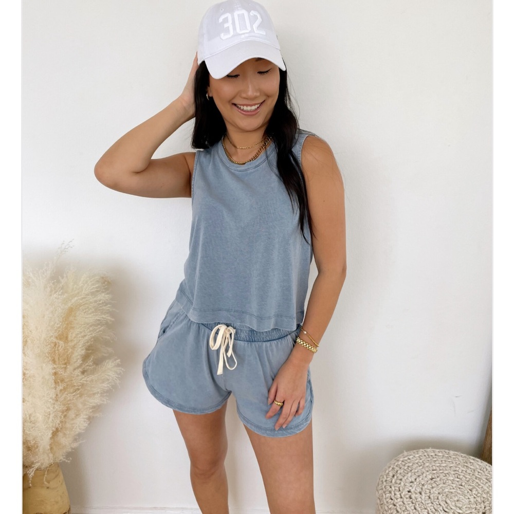 Z supply Sloan jersey denim muscle tee and shorts set size small!!